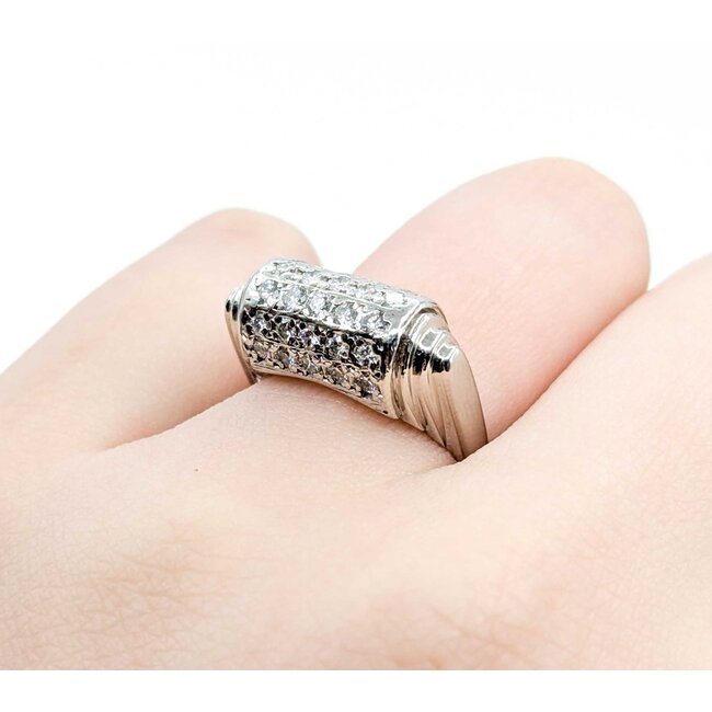 Ring Pave Set Dome 0.65ctw Round Diamonds 850pt 8mm sz5 8.72g 125030081