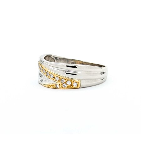 Ring V Shape .14ctw Round Diamonds 900pt 18ky 7.8mm sz9.75 6.03g 125030053
