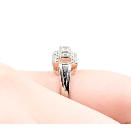 Ring 3-Row .66ctw Baguette & Round Diamonds 900pt 7.8mm sz6.25 5.87g 125030050