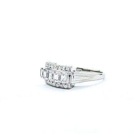 Ring 3-Row .66ctw Baguette & Round Diamonds 900pt 7.8mm sz6.25 5.87g 125030050