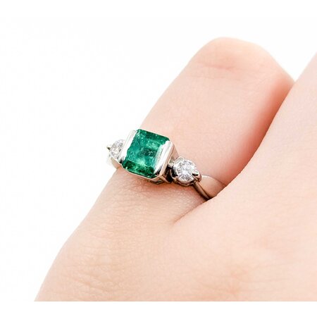 Ring Half Bezel 0.20ctw Round Diamonds .83ct Emerald 900pt 6mm sz6.5 5.07g 125030094