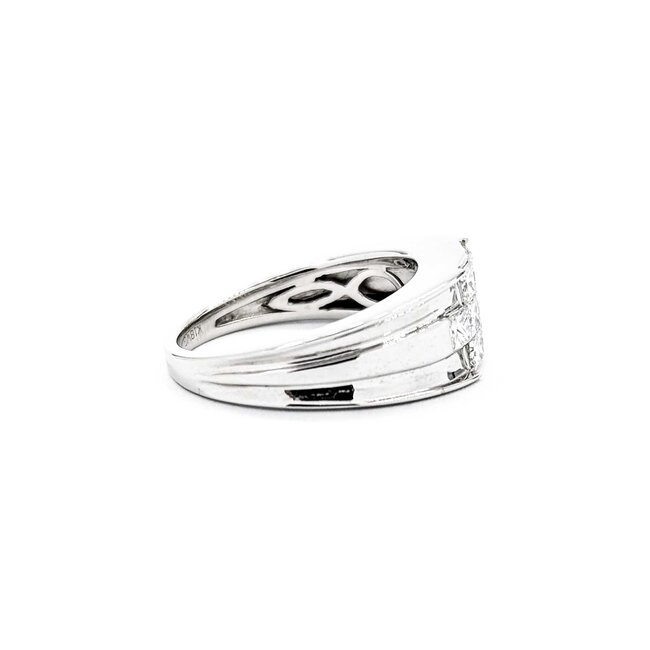 Ring Invisible Set 1.00ctw Princess Diamonds 18kw 7.4mm sz7 5g 125030068