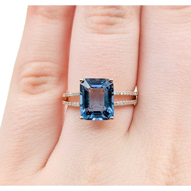 Ring Split Shank .12ctw Round Diamonds 4.00ct London Blue Topaz 14kr Sz6 2.72g 225040027