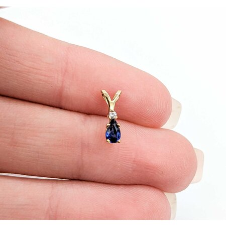 Pendant Drop .025ct Round Diamonds .3ct Synthetic Sapphire 14ky .4x.12" .34g 225030130