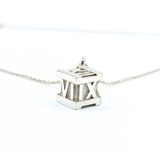 Pendant Tiffany & Co. Roman Numeral Pendant 925 .3x.3" 16-18" 5.51g 125040012