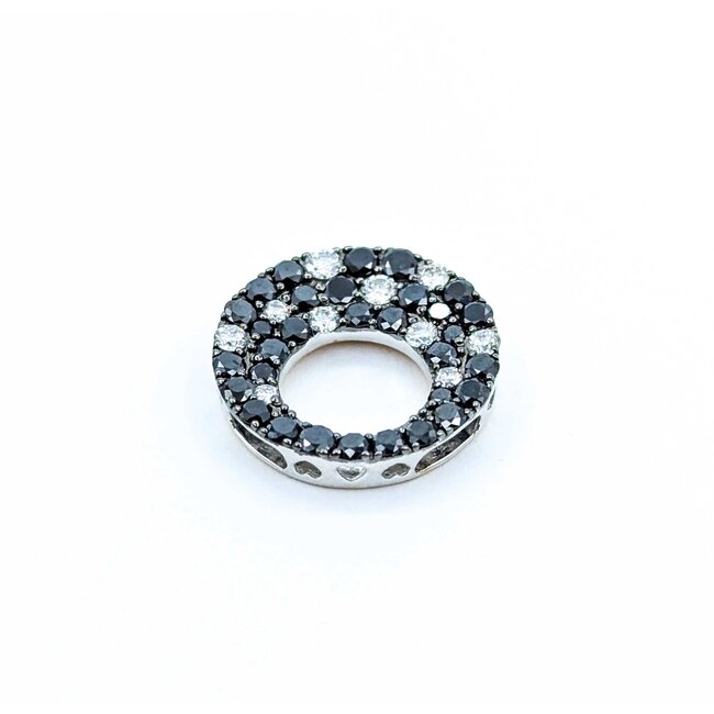 Pendant Circle 0.30ctw Round Diamonds .98ctw Black Diamonds 18kw .6x.6" 2.90g 125030107