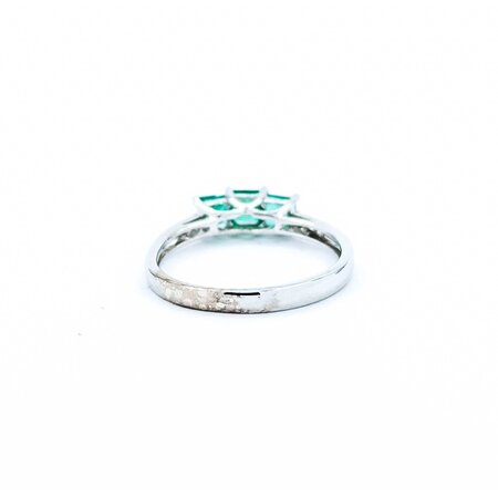 Ring 3 Stone .02ctw Round Diamonds .50ctw Emeralds 14kw Sz5 1.26g 225040032