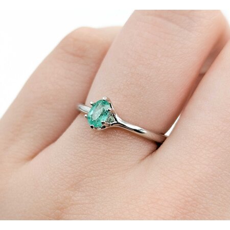 Ring Solitaire .33ct Emerald 14kw Sz5.5 1.93g 225040026