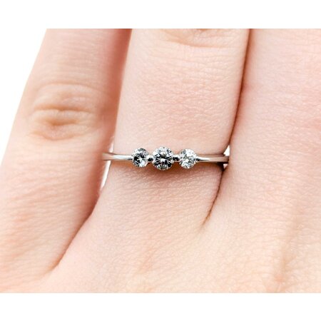 Ring Three Stone .10ctw Round Diamonds 14kw 3.14mm sz6 1.6g 125040018