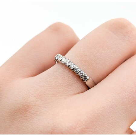 Ring Half Bezel 0.33ctw Round Diamonds 900pt 3mm sz5.75 3.96g 125030055