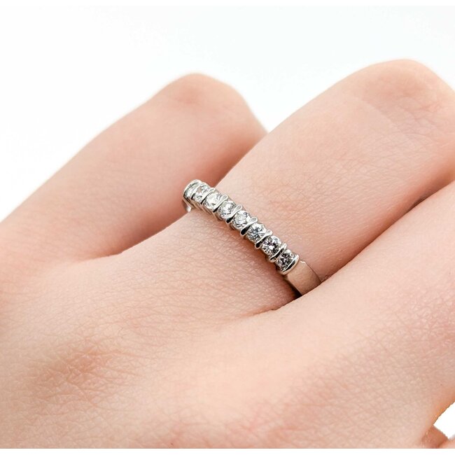 Ring Half Bezel 0.33ctw Round Diamonds 900pt 3mm sz5.75 3.96g 125030055