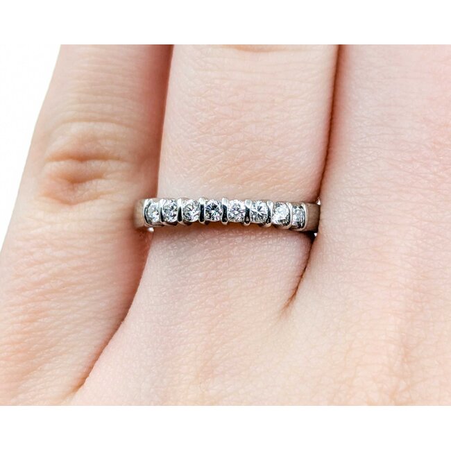 Ring Half Bezel 0.33ctw Round Diamonds 900pt 3mm sz5.75 3.96g 125030055