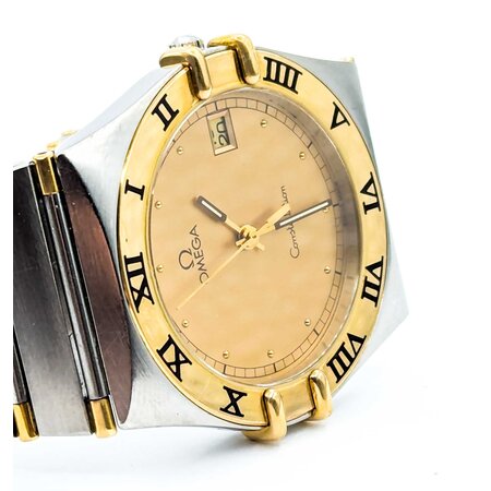 Watch Omega Constellation Two-Tone 25x23mm Stainless Steel & 18kt Yellow Gold 7" 125046001