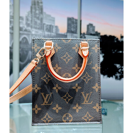 Handbag Louis Vuitton Petit Sac Plat M81295 125045059