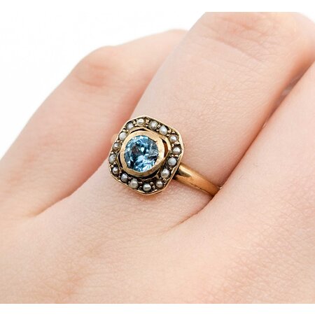Ring .50ct Blue Zircon 10ky 10x10mm Sz5.75 2.2g 225040082