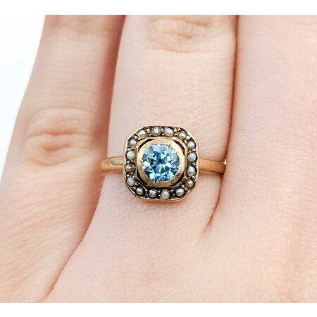 Ring .50ct Blue Zircon 10ky 10x10mm Sz5.75 2.2g 225040082