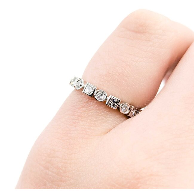 Ring Band .30ctw Round/Princess Diamonds 18kw Sz3.75 2.29g 225040144