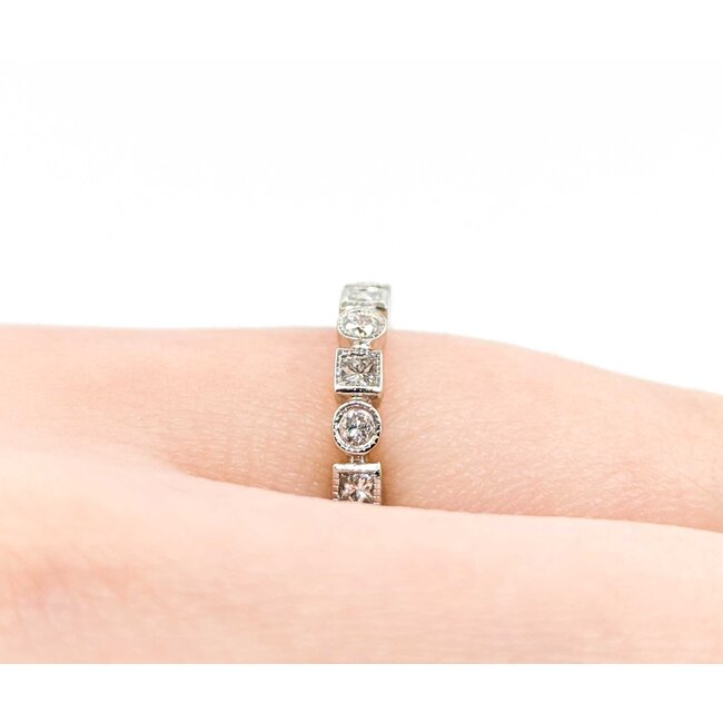 Ring Band .30ctw Round/Princess Diamonds 18kw Sz3.75 2.29g 225040144