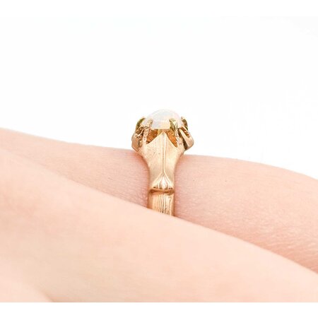 Ring Solitaire .25ct Cabochon Opal 10ky 6.5mm Sz5.25 1.9g 225040096