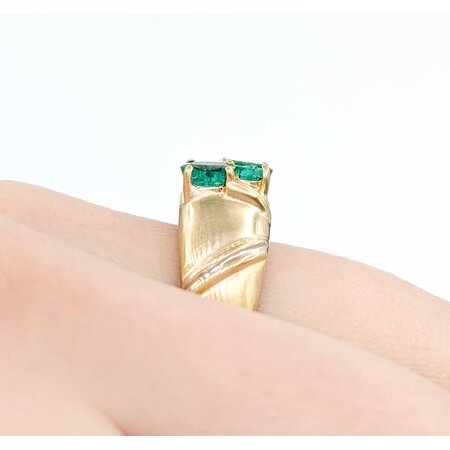 Ring .60ctw Emeralds 14ky Sz6.5 4.75g 225040117