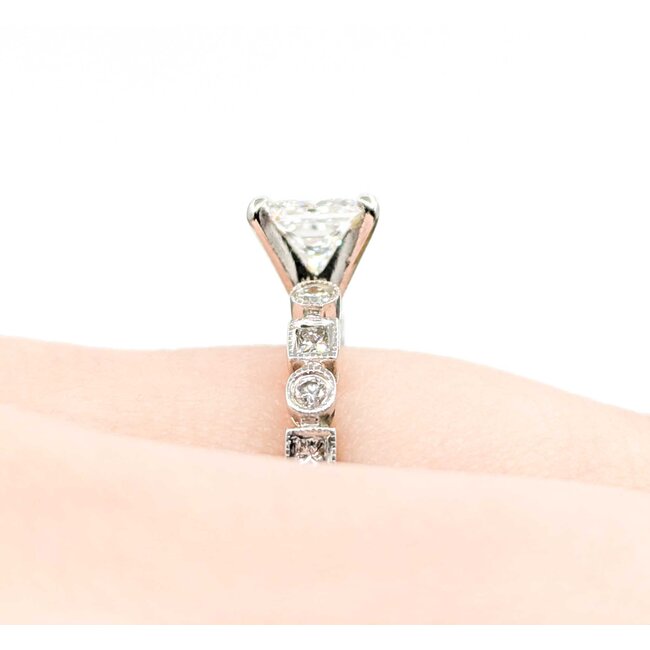 Ring Engagement .70ct Princess Cut Diamond 18kw Sz3.75 3.22g 225040143
