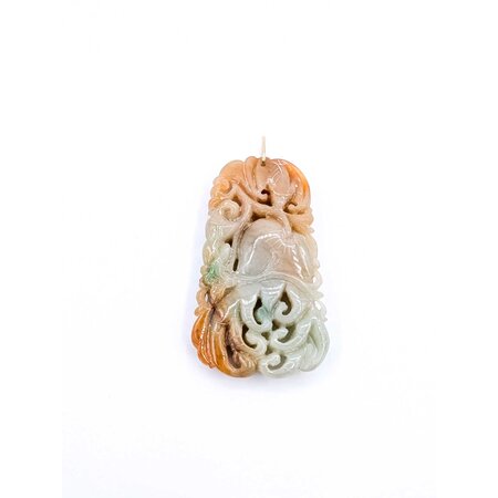 Pendant Carved Jade 14ky 55x29 18.36g 225040061