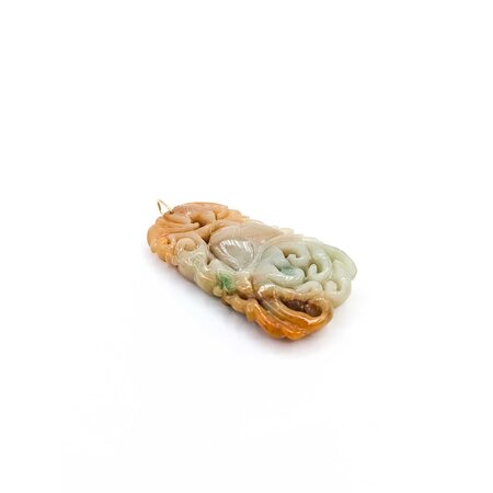 Pendant Carved Jade 14ky 55x29 18.36g 225040061