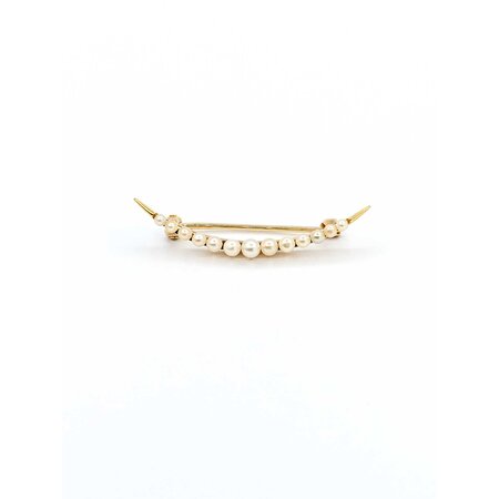 Brooch Crecent Moon Seed Pearls 14ky 33x8 1.66g 225040060