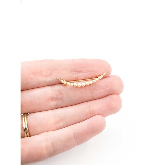 Brooch Crecent Moon Seed Pearls 14ky 33x8 1.66g 225040060