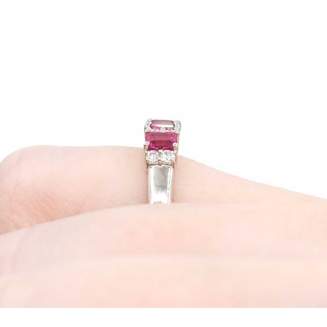 Ring 3-Stone .18ctw Round Diamonds 1.04ctw Ruby 900pt 4.6mm Sz7 5.4g 125040060