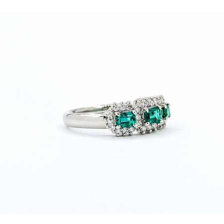 Ring 3-Stone Halo .22ctw Round Diamonds .47ctw Emerald 900pt 6.8mm Sz7 4.5g 125040058