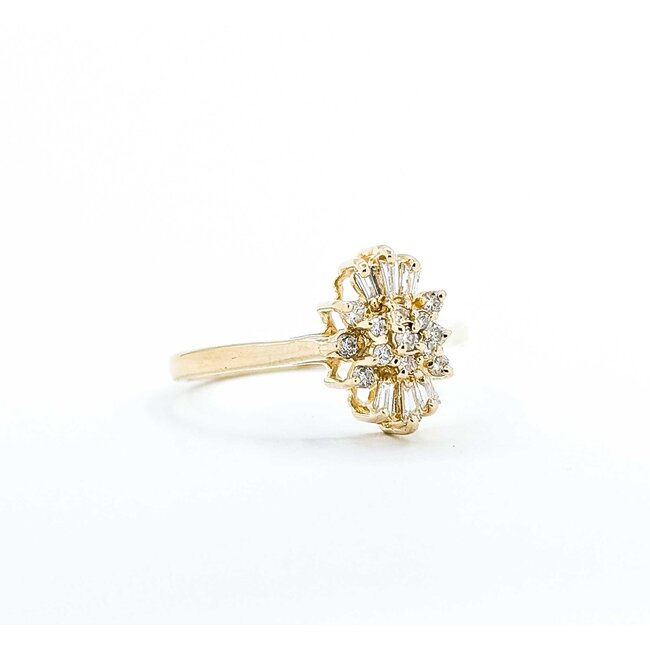 Ring Cocktail .33ctw Round/Baguette Diamonds 14ky Sz8 2.66g 225050012