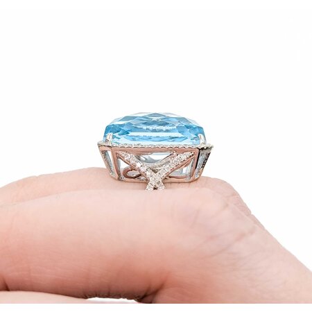 Ring Halo Twist .25ctw Round Diamonds 14ct Topaz 14kw 17.5x14.5 Sz4.5 6.59g 225040051