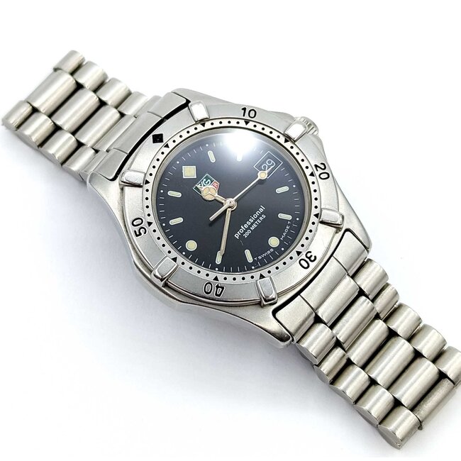 Watch Tag Heuer Professional 200m Black Dial Yr. Early 2000's 33mm Stainless Steel 6.75" 125056002