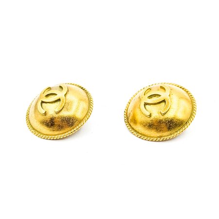 Chanel Coco Mark Round CC Button Earrings 125050131