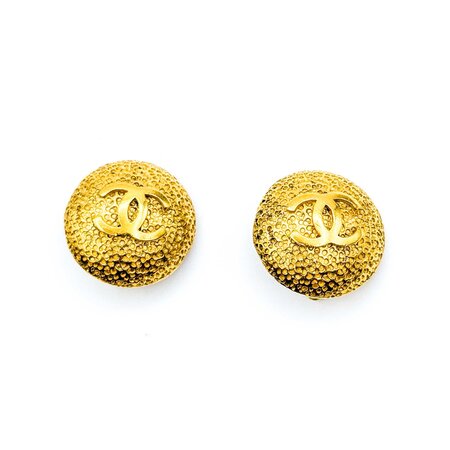 Chanel Coco Mark Round Textured CC Earrings 125050128