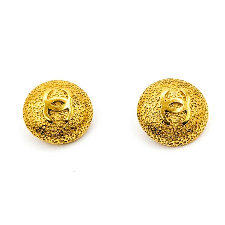 Chanel Coco Mark Round Textured CC Earrings 125050128