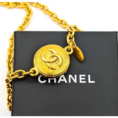 Chanel Coco Mark Gold Medallion Necklace 125050127