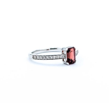 Ring .17ctw Round Diamonds .75ct Garnet 10kw sz6 124110162