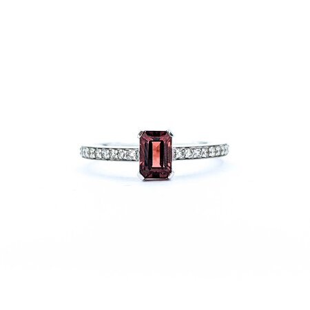 Ring .17ctw Round Diamonds .75ct Garnet 10kw sz6 124110162