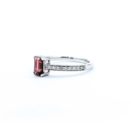 Ring .17ctw Round Diamonds .75ct Garnet 10kw sz6 124110162
