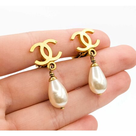 Chanel Coco Mark Round Faux Pearl Dangle Earrings 125050123