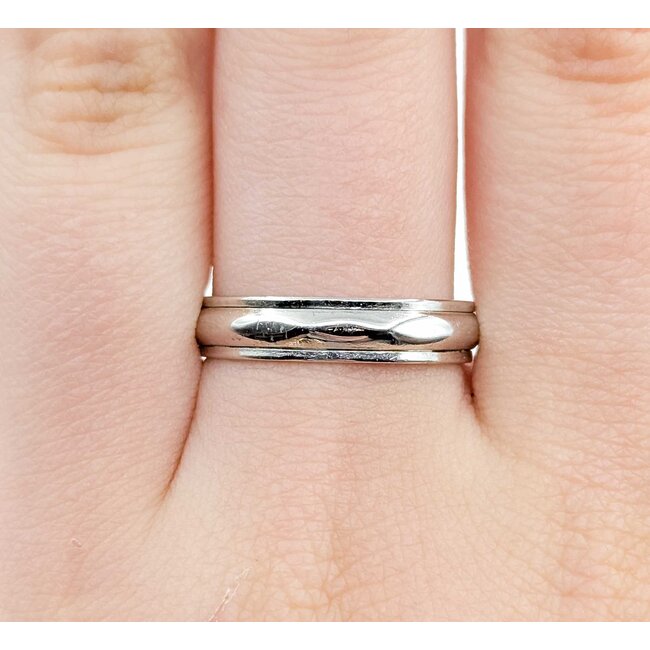 Ring Beveled Edge Band 14kw Sz9.5 3.92g 225050050