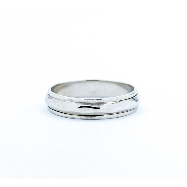 Ring Beveled Edge Band 14kw Sz9.5 3.92g 225050050