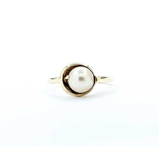 Ring Vintage 6.8mm Pearl 10ky Sz6.5 2.21g 225050029