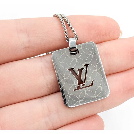 Louis Vuitton Pendantif Champs Elysees PM Necklace 125050107