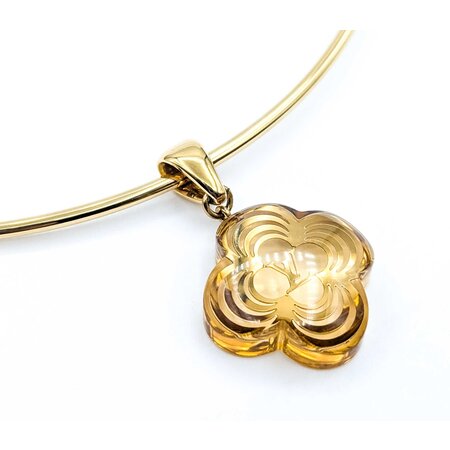 Louis Vuitton Collier Ala Folie Necklace 125050106