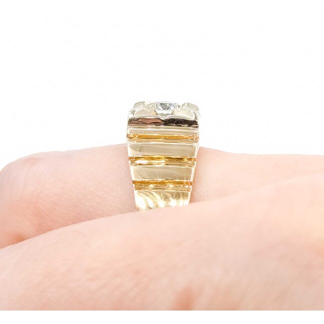 Ring .40ct Round Diamond 14ky Sz11 11.51g 225060002