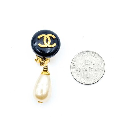 Chanel Coco Mark Earrings Faux Dangle Pearl 125050130
