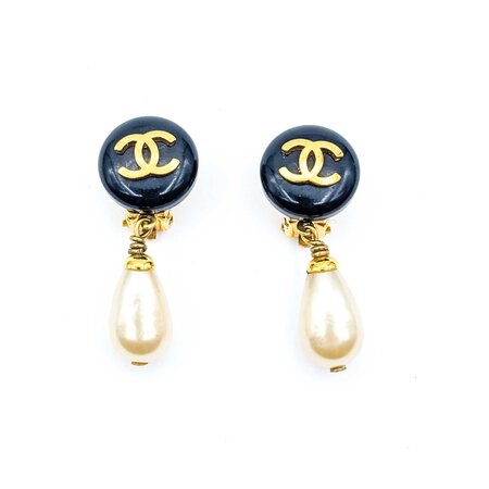Chanel Coco Mark Earrings Faux Dangle Pearl 125050130